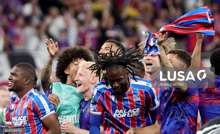 O Crystal Palace conquistou hoje a quinta edição da Liga Conferência em futebol, ao vencer na final o Rayo Vallecano, por 1-0, em Leipzig, na Alemanha, com um golo do avançado francês Jean-Philippe Mateta, aos 51 minutos.