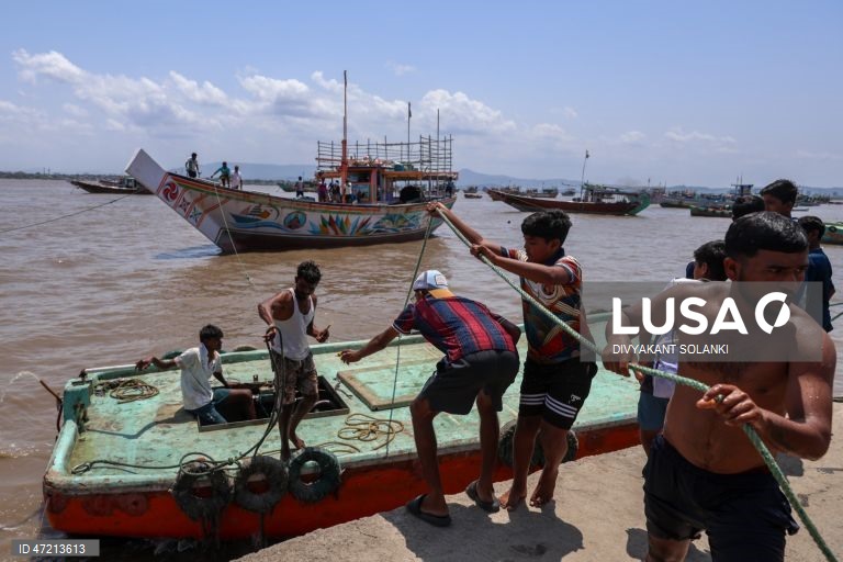 Mumbai: Fim da época de pesca
