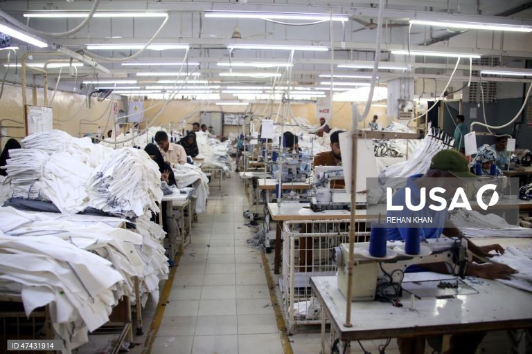 Paquistão: Indústria têxtil e de vestuário em Carachi