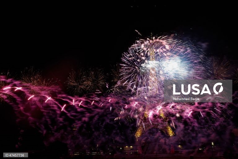 França: Fogos de artifício no Dia da Bastilha de 2026, em Paris