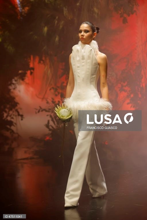 México: Designer mexicano Edher Gin apresenta a coleção «Living Gold» na Intermoda