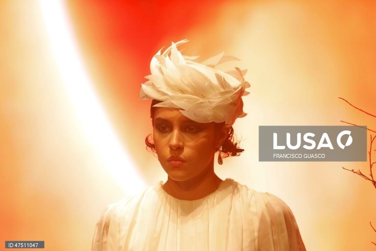 México: Designer mexicano Edher Gin apresenta a coleção «Living Gold» na Intermoda
