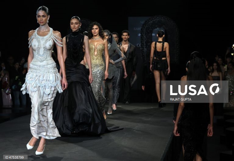 Semana da moda da Índa - Rahul Mishra