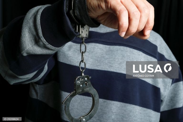 Dez dos 14 arguidos da operação Águas Turvas foram libertados hoje