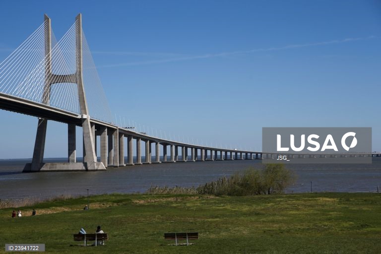 Ponte Vasco da Gama fechada ao trânsito na madrugada de terça-feira