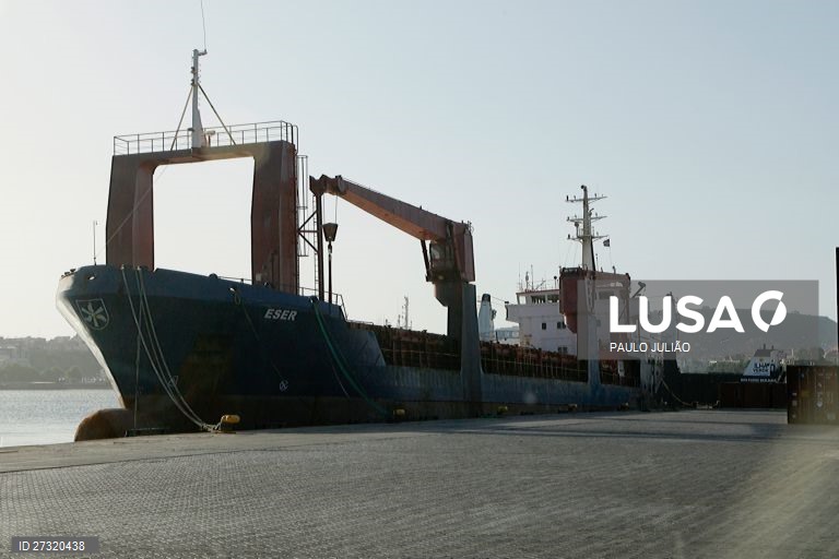 Portos cabo-verdianos movimentaram menos navios e passageiros no segundo trimestre