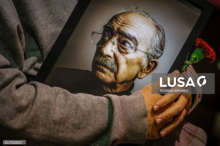 PS e PSD concordam e Chega opõe-se à classificação da obra de José Mário Branco