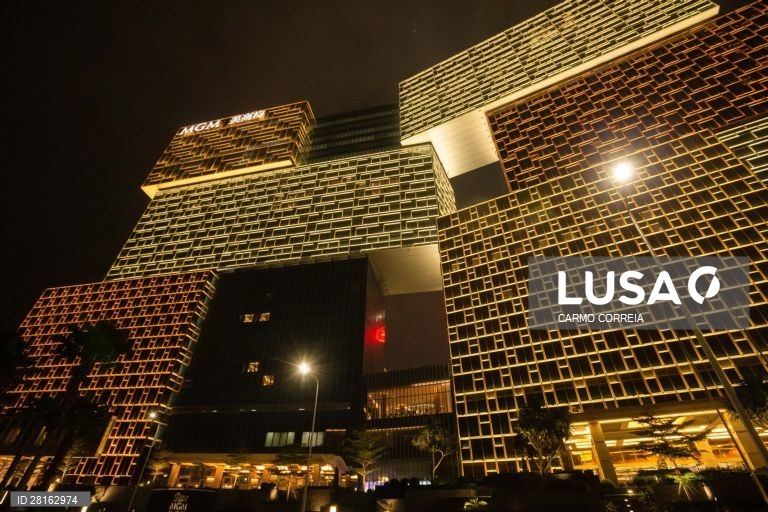 Lucros da operadora de jogo em Macau MGM China descem 4% no primeiro trimestre