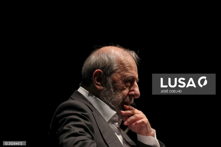 Patrícia Reis assina A Última Lição de Álvaro Siza Vieira sobre o arquiteto com alma de poeta