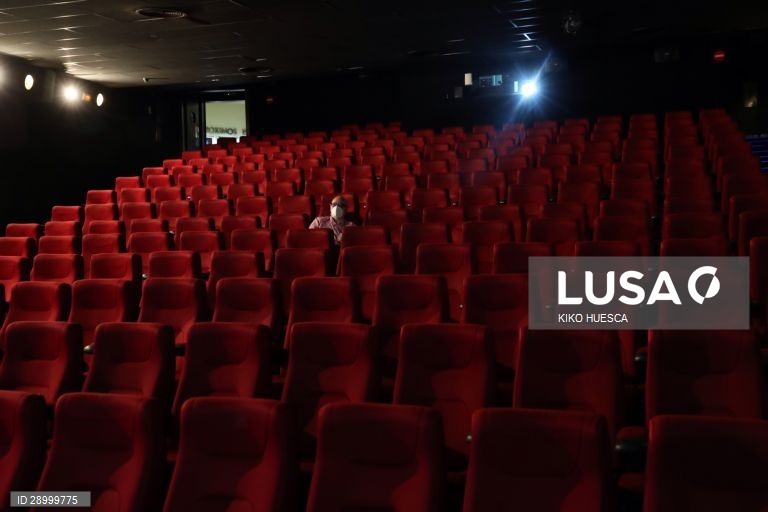 Cinemas NOS Alvaláxia em Lisboa fecharam portas na quinta-feira