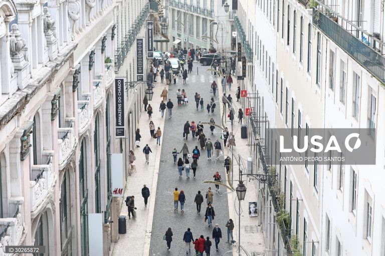 Quase um terço dos trabalhos em Portugal são para a vida