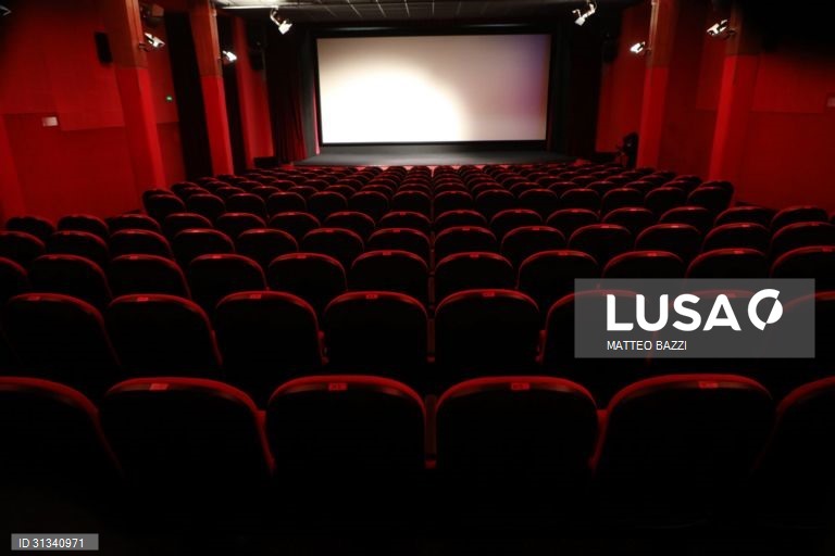 Festival de Cinema de Clermont-Ferrand lembra 50 anos do 25 de Abril
