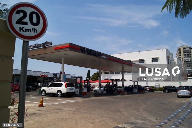 Mozambique: Queues, closed fuel stations as Maputo faces third day of chaos