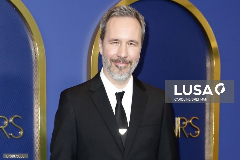 Realizador Denis Villeneuve vai dirigir o próximo filme James Bond