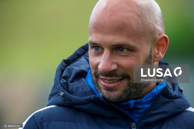 Franclim Carvalho, antigo adjunto de Artur Jorge, sucede a Anselmi no Botafogo