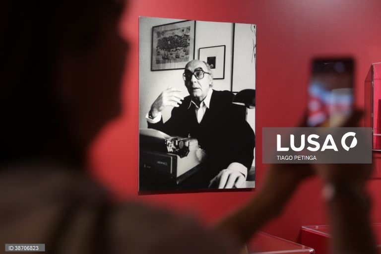 Exposição sobre José Saramago dá início a celebração da língua portuguesa em Díli