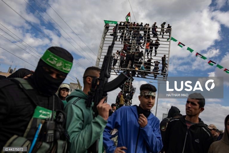 Trump insiste no desarmamento do Hamas