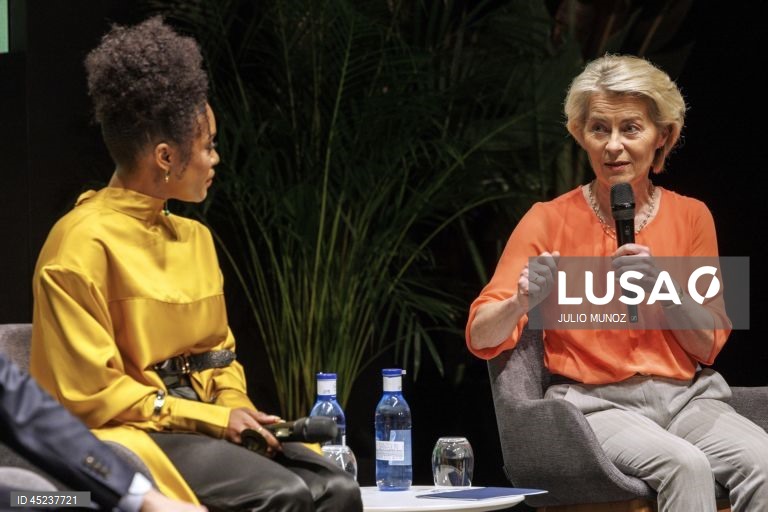 Von der Leyen destaca importância das renováveis para combater desigualdade