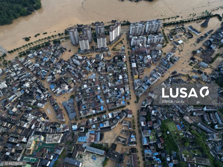 Flood emergency re-activated in Rongjiang County, Guizhou after heavy rains