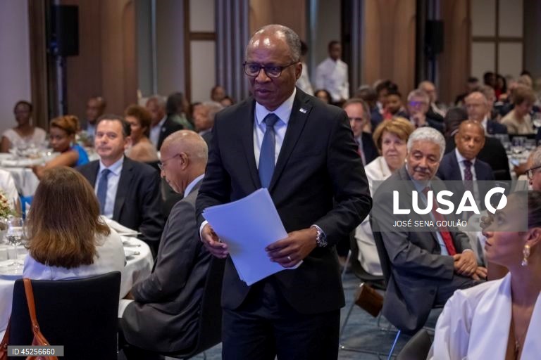 Cabo Verde reforça financiamento do serviço público de rádio e televisão