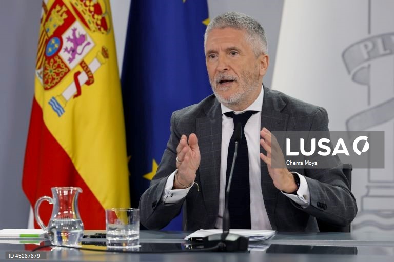 Governo espanhol pede a polícias prioridade na investigação de grupos racistas