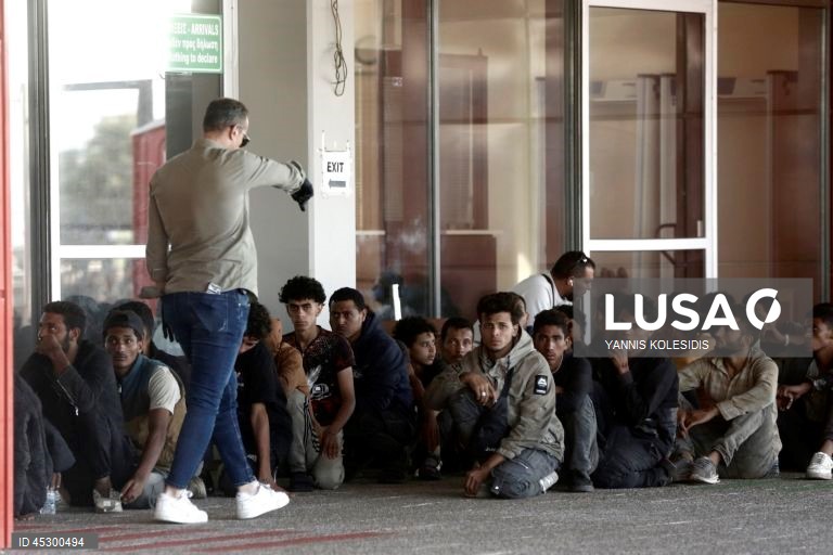 Novos pedidos de asilo na UE descem em abril para 48.500