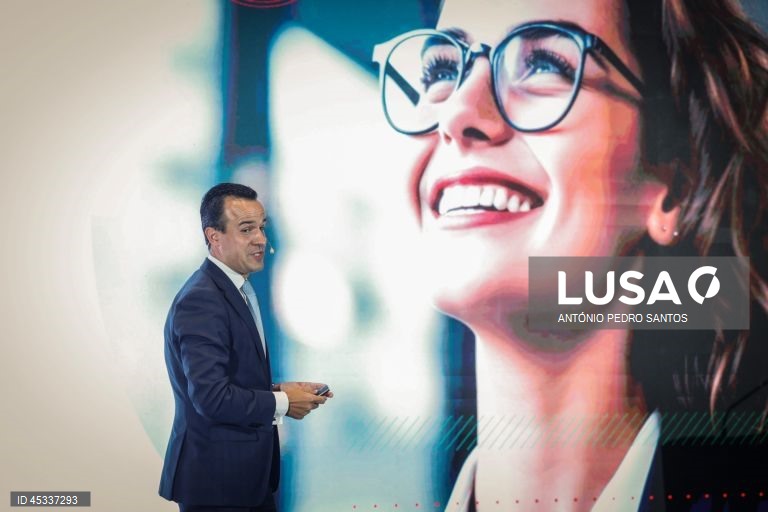 Portugal: AI gigafactory dreams must be reined in -  Banco de Fomento