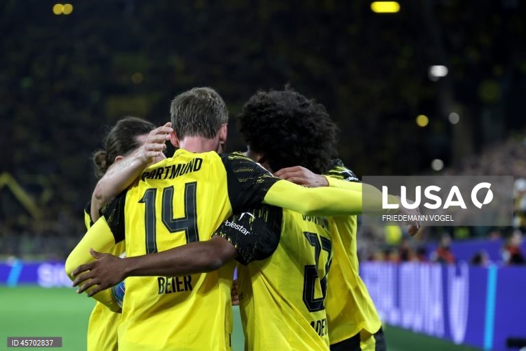 Bundesliga - Borussia Dortmund vs VfL Wolfsburg