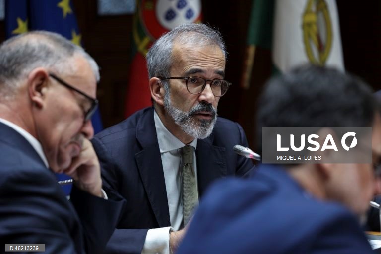 Parlamento vai ouvir MNE sobre voo de Estado com mulher de Sissoco Embaló