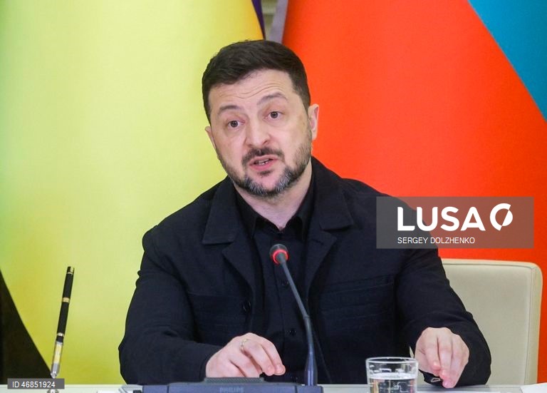 Zelensky diz ter convidado emissários dos EUA para retomar negociações com Moscovo