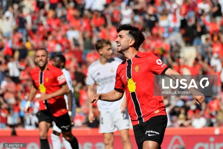 Real Madrid cai com estrondo em Maiorca e FC Barcelona pode fugir na liderança