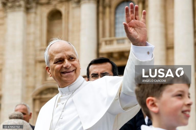 Papa discursa no parlamento espanhol e reúne-se com imigrantes nas Canárias em junho