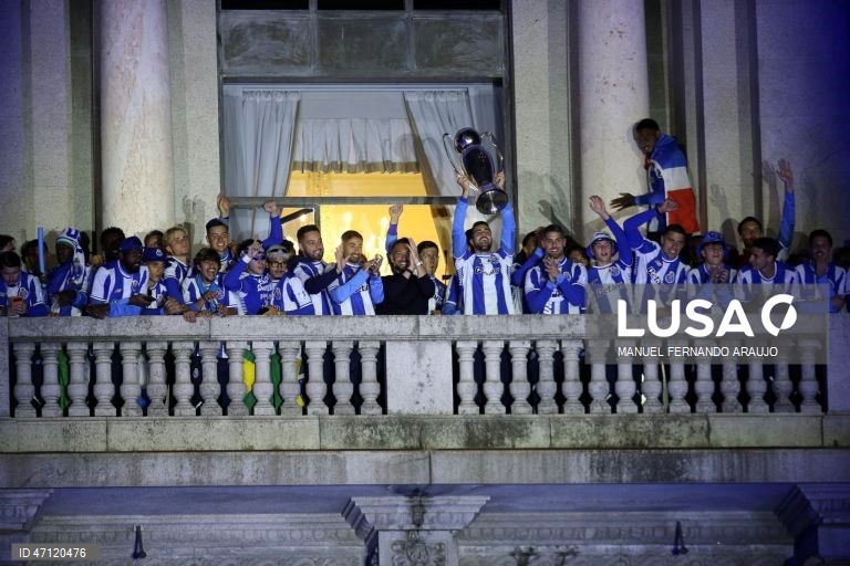 Da Ribeira aos Aliados, cidade e clube unem-se para comemorar 31.º título do FC Porto
