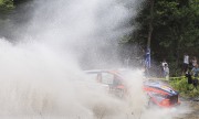 Ott Tänak vence na Grécia apesar de susto na última especial