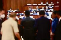 Camboja aprova alteração da Constituição para retirar cidadania a conspiradores