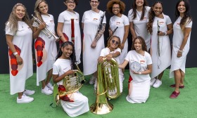 Orquestra formada por alunas do Rio de Janeiro apresentou-se no festival Alive