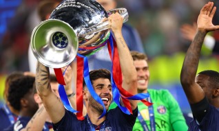 Paris Saint-Germain prolonga ‘reinado’ ao vencer Arsenal na final da ‘Champions’