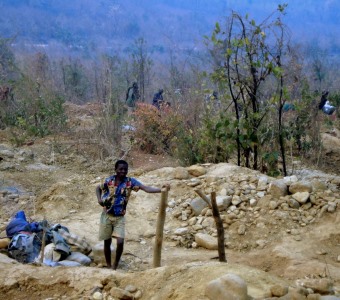 Autoridades moçambicanas querem garimpo organizado em Manica
