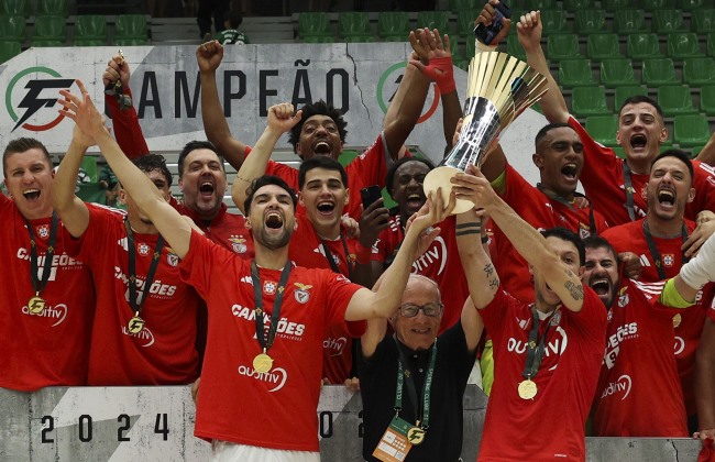 Benfica vence Sporting no jogo decisivo e ‘rouba’ título de futsal ao rival